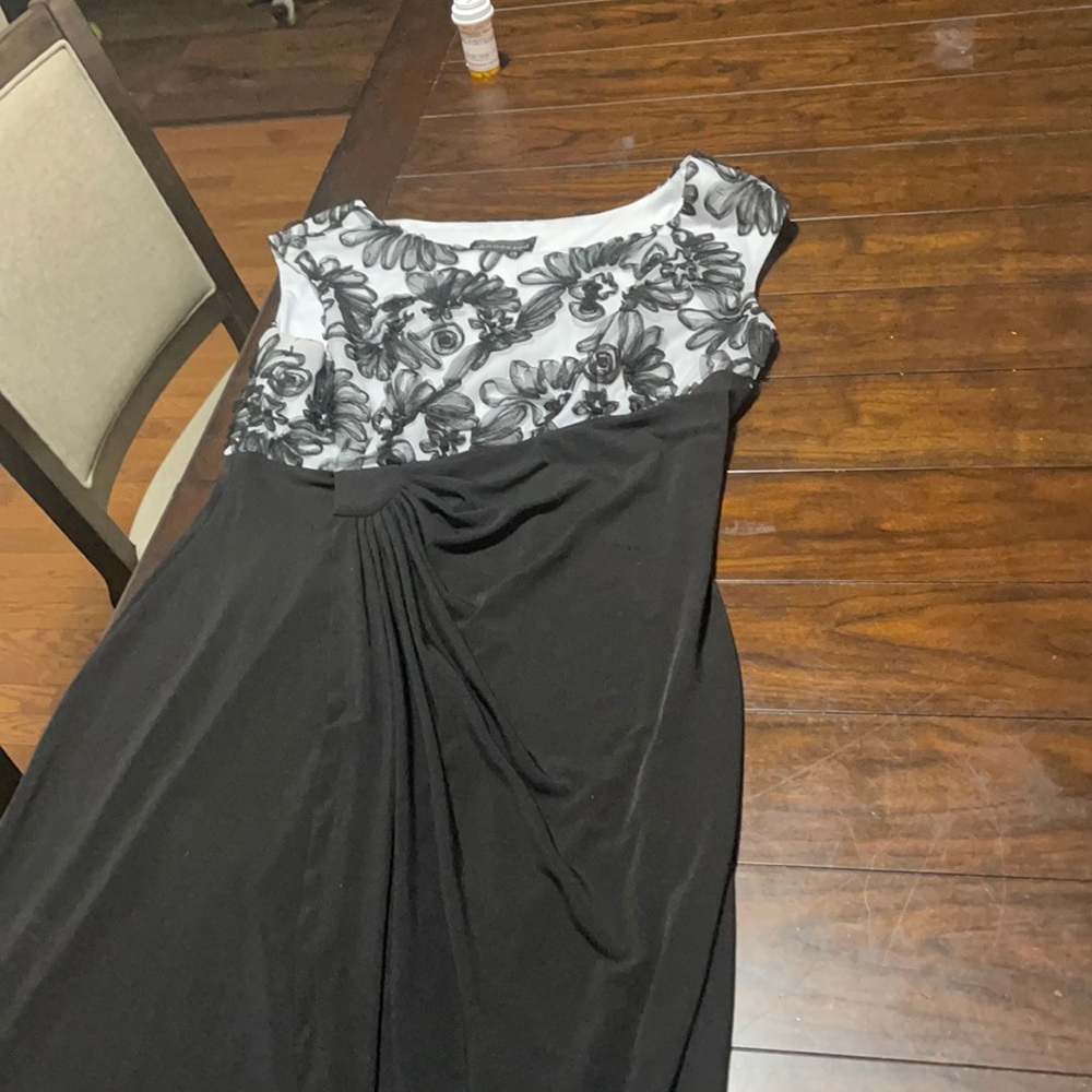 Women’s dress